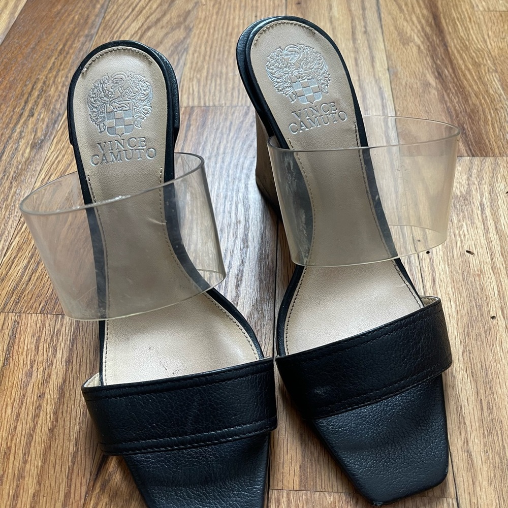 Vince Camuto black heel